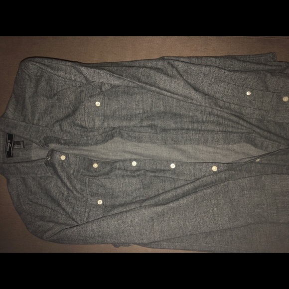 FOREVER 21 GREY LONG SLEEVE BUTTON-UP - Picture 3 of 4